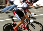 九游娱乐入口-终场哨响前的传奇，苏格兰绝杀阿根廷，苏亚雷斯里程碑之夜的双重震撼