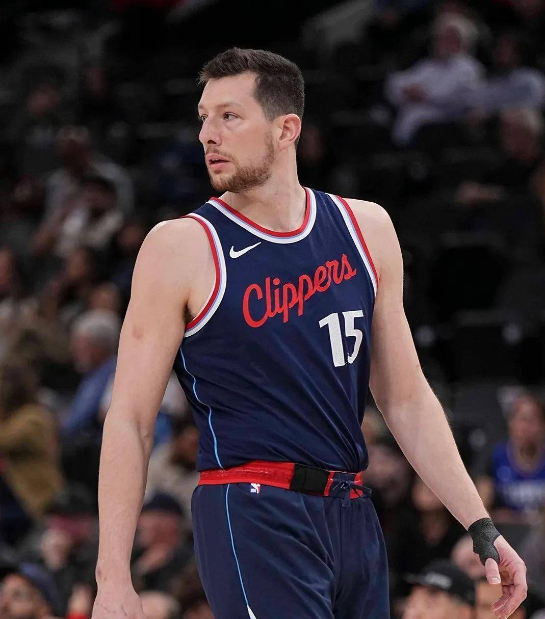 关于快船全明星合力，轻取奇才晋级总冠军的信息