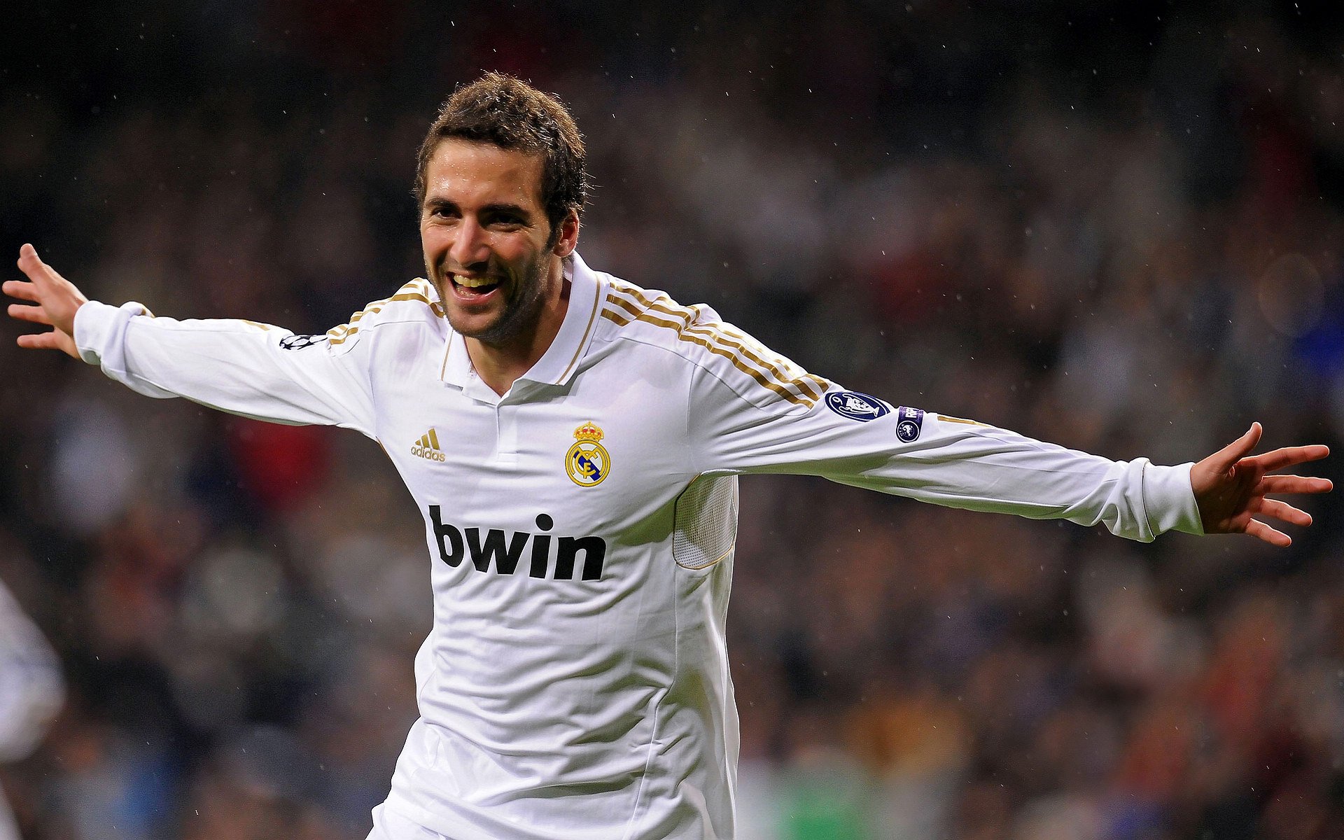 英超争冠之夜，爱德华兹全程高能输出，一己之力改写剧本