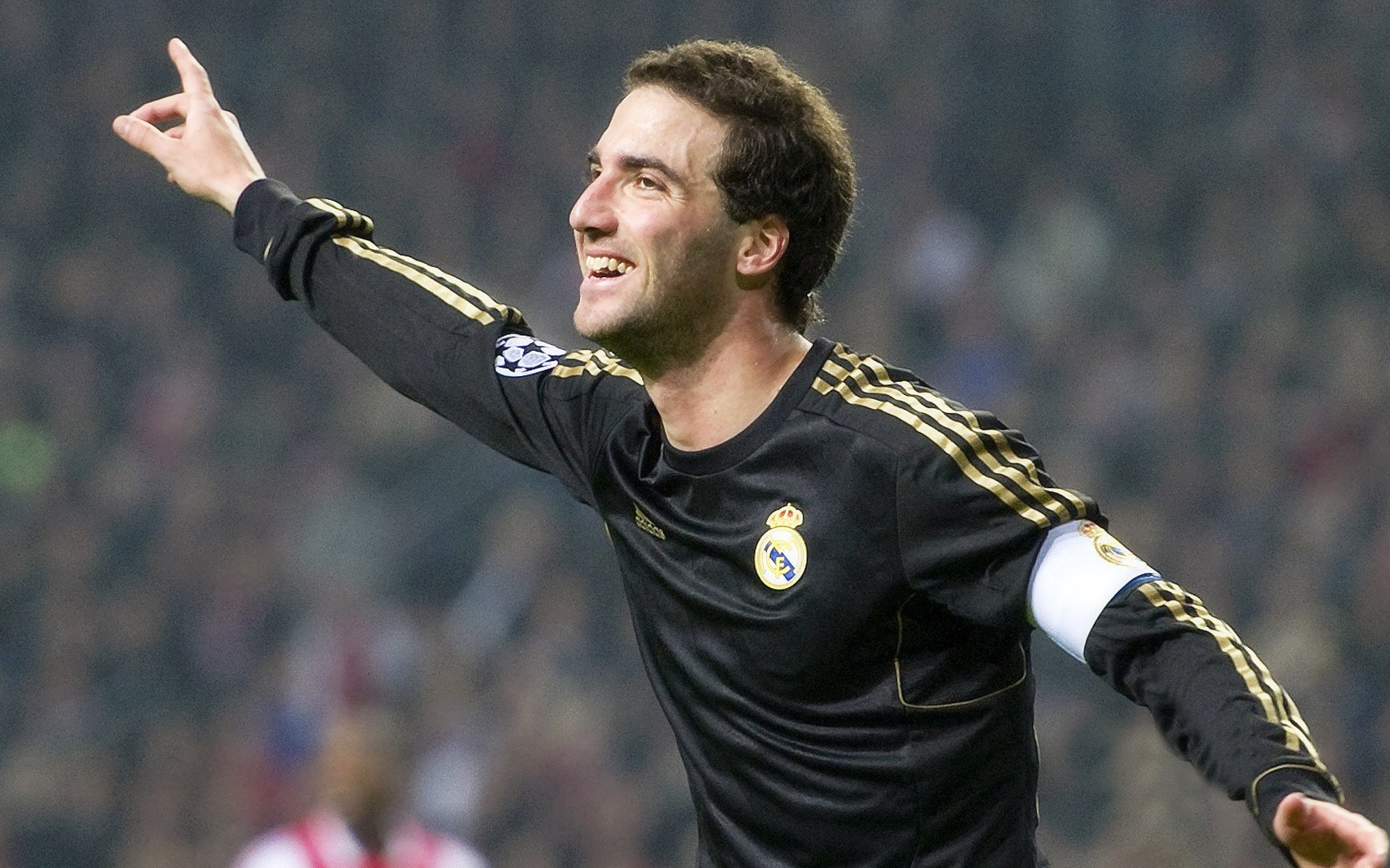 终场前0.8秒的权杖，保罗如何以无形之手导演国王绝杀雄鹿