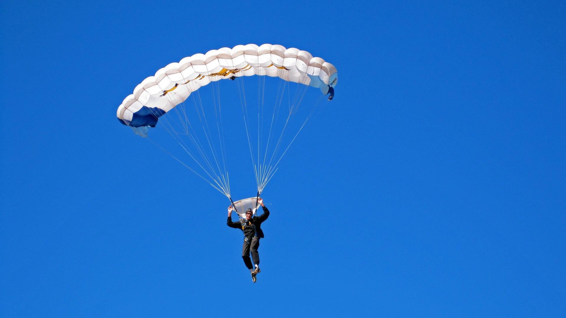 逆转传奇,阿尔卡拉斯扛起全队,拉沃尔杯上演蒙特卡洛式奇迹
